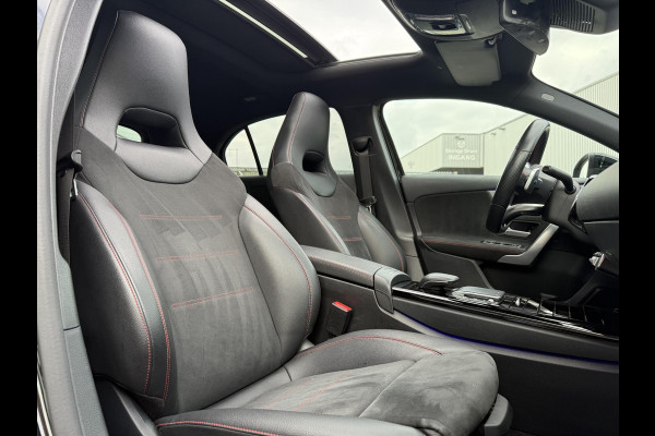 Mercedes-Benz A-Klasse 180 Aut. Sol. AMG Sport Mood Light Sfeer | Panorama | Burmester | Memory | Multi Beam