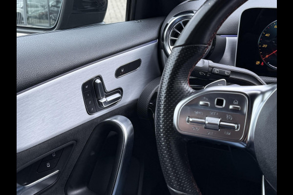 Mercedes-Benz A-Klasse 180 Aut. Sol. AMG Sport Mood Light Sfeer | Panorama | Burmester | Memory | Multi Beam