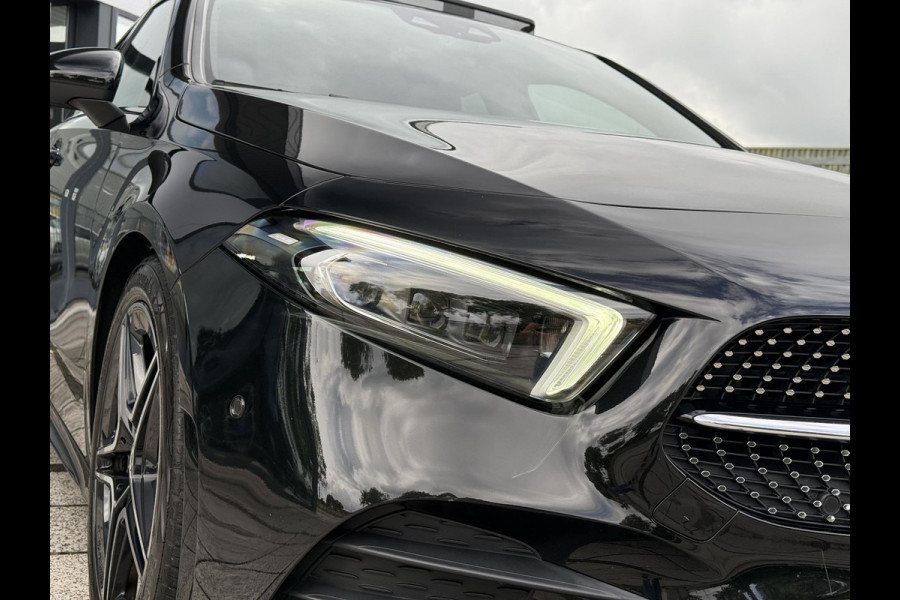 Mercedes-Benz A-Klasse 180 Aut. Sol. AMG Sport Mood Light Sfeer | Panorama | Burmester | Memory | Multi Beam