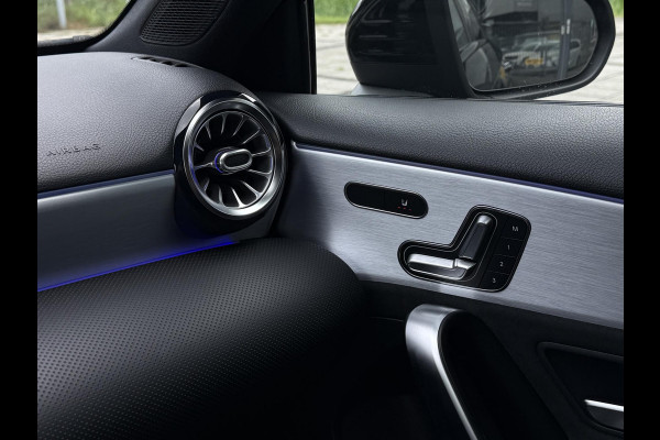 Mercedes-Benz A-Klasse 180 Aut. Sol. AMG Sport Mood Light Sfeer | Panorama | Burmester | Memory | Multi Beam