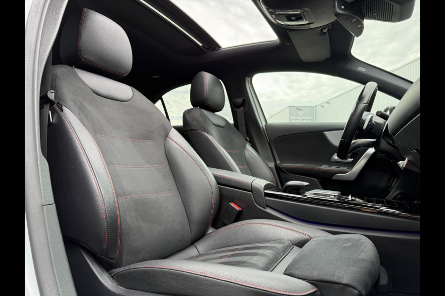 Mercedes-Benz A-Klasse 250e Aut. Sol. AMG Ultimate | Panorama | Burmester | Memory | Multi Beam | Sfeer Verlichting |