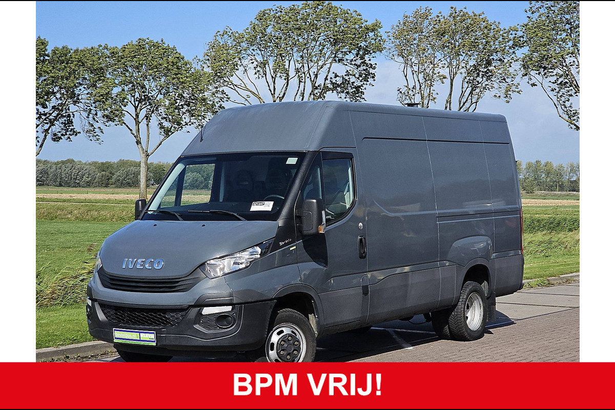 Iveco Daily 35C15V 3.0L L2H2, dubbellucht, airco,camera, trekhaak