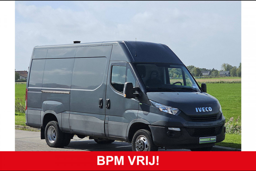 Iveco Daily 35C15V 3.0L L2H2, dubbellucht, airco,camera, trekhaak