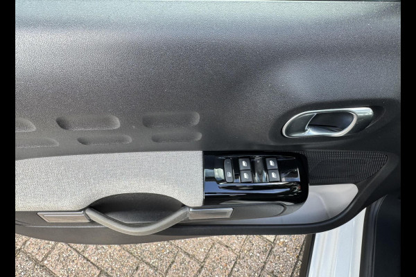 Citroën C3 1.2 PureTech Feel Cruise control Airco Navi Bleutooth Apple Carplay Android Auto Parkeersensoren achter