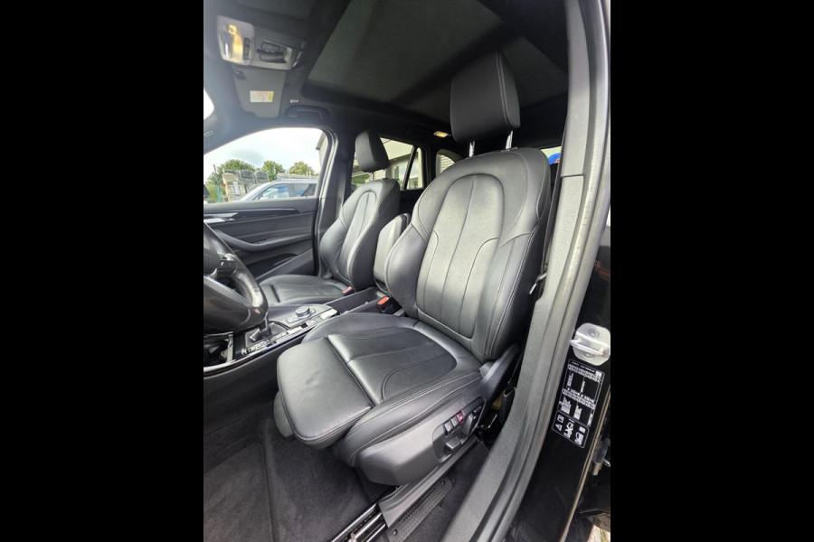 BMW X1 xDrive25i Highex. M-pakket|HUD|Trek.|Memory|PANO|H&K|