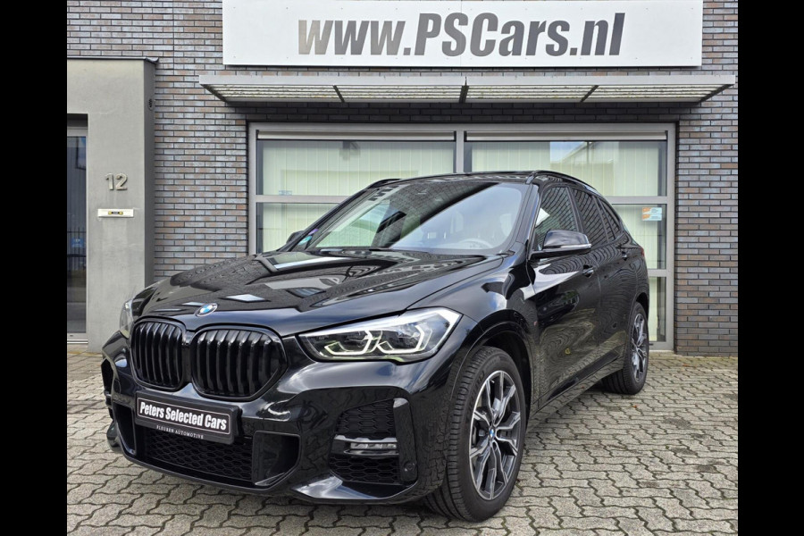 BMW X1 xDrive25i Highex. M-pakket|HUD|Trek.|Memory|PANO|H&K|