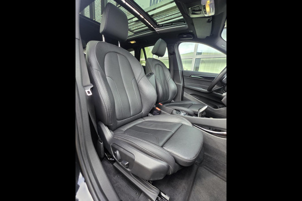 BMW X1 xDrive25i Highex. M-pakket|HUD|Trek.|Memory|PANO|H&K|