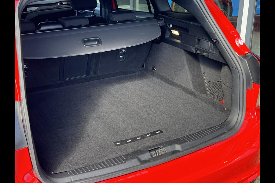 Ford FOCUS Wagon 1.0 EcoBoost Hybrid ST Line X | Winterpakket | Panorama dak | Adaptieve cruise