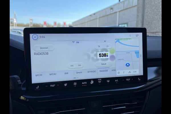 Ford FOCUS Wagon 1.0 EcoBoost Hybrid ST Line X | Winterpakket | Panorama dak | Adaptieve cruise