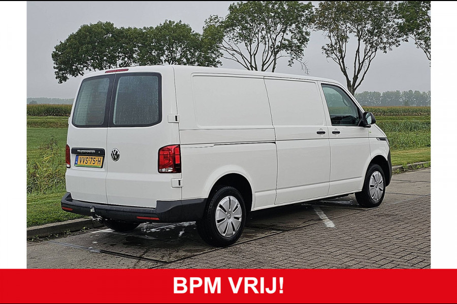 Volkswagen Transporter 2.0 TDI L2H1 28 Trekhaak Deuren Airco 3 Zits Euro6 90 PK