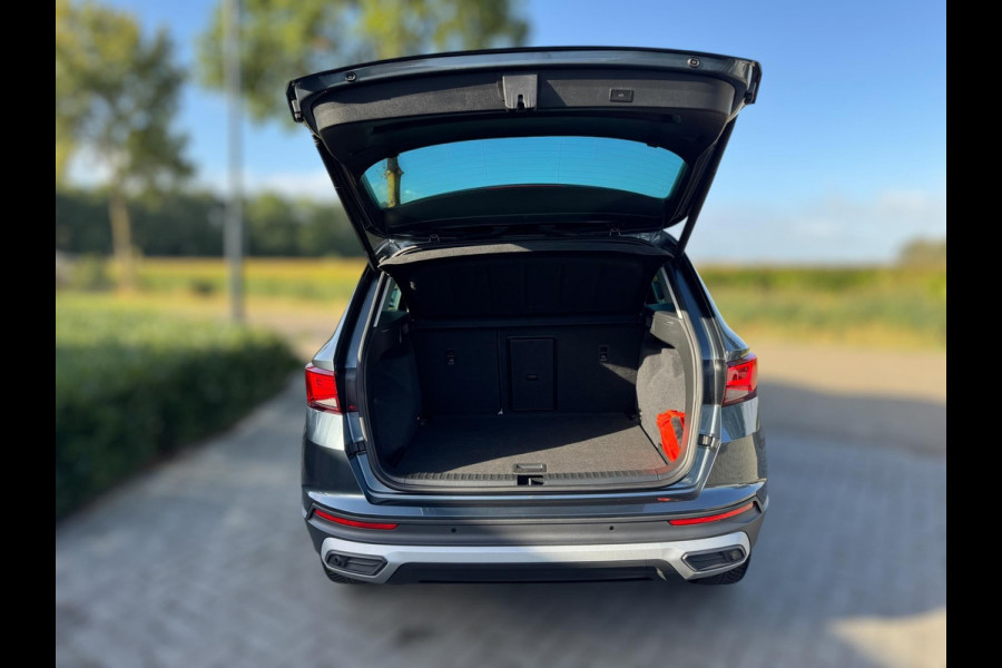 Seat Ateca 1.5 TSI Style Business Intense AUTOMAAT / TREKHAAK / CAMERA / MEMORY STOELEN / LED / 4-SEIZOENENBANDEN / VIRTUAL COCKP