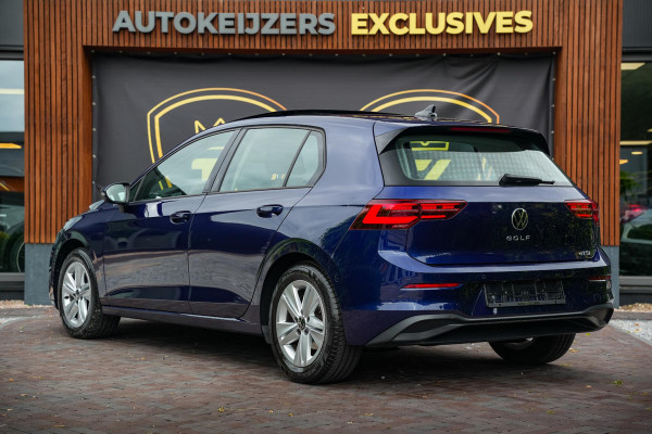 Volkswagen Golf 1.5 eTSI Style Panoramadak IQ Light Adapt. Cruise Keyless Stuurverw. 16''LM