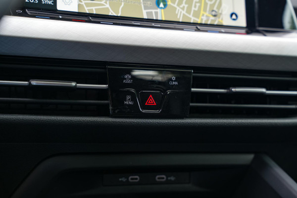 Volkswagen Golf 1.5 eTSI Style Panoramadak IQ Light Adapt. Cruise Keyless Stuurverw. 16''LM