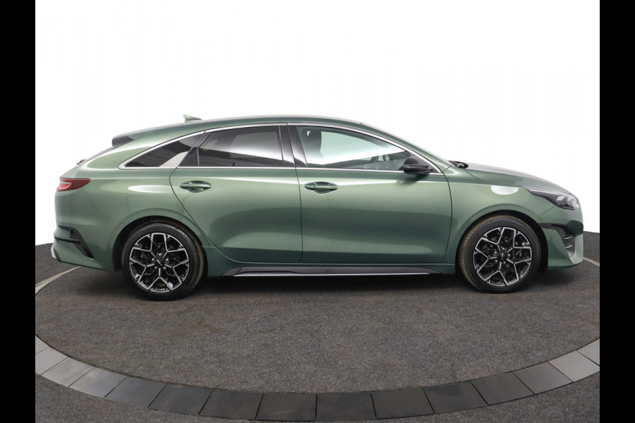 Kia ProCeed 1.5 T-GDi GT-Line Apple Carplay/Android Auto - Cruise Control - Dodehoekdetectie - Climate Control - Navigatie - Stuur/Stoel Verwarming - Fabrieksgarantie tot 07-2031