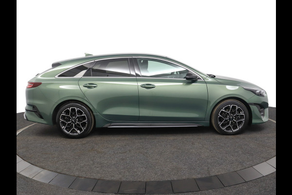 Kia ProCeed 1.5 T-GDi GT-Line Apple Carplay/Android Auto - Cruise Control - Dodehoekdetectie - Climate Control - Navigatie - Stuur/Stoel Verwarming - Fabrieksgarantie tot 07-2031