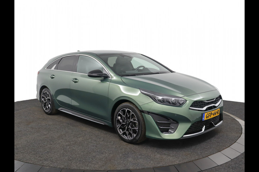 Kia ProCeed 1.5 T-GDi GT-Line Apple Carplay/Android Auto - Cruise Control - Dodehoekdetectie - Climate Control - Navigatie - Stuur/Stoel Verwarming - Fabrieksgarantie tot 07-2031