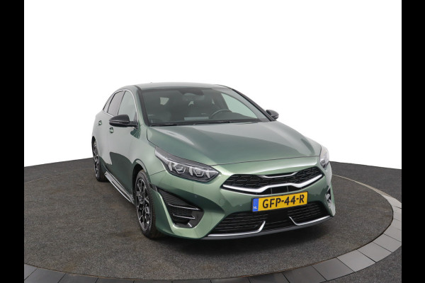 Kia ProCeed 1.5 T-GDi GT-Line Apple Carplay/Android Auto - Cruise Control - Dodehoekdetectie - Climate Control - Navigatie - Stuur/Stoel Verwarming - Fabrieksgarantie tot 07-2031