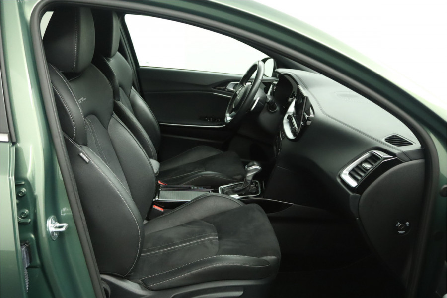Kia ProCeed 1.5 T-GDi GT-Line Apple Carplay/Android Auto - Cruise Control - Dodehoekdetectie - Climate Control - Navigatie - Stuur/Stoel Verwarming - Fabrieksgarantie tot 07-2031