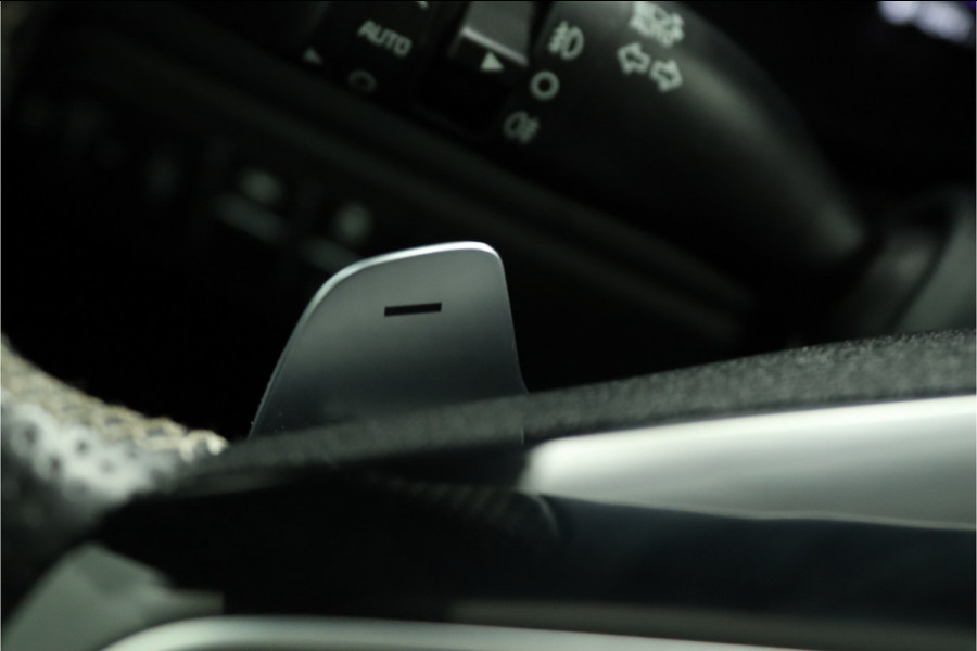 Kia ProCeed 1.5 T-GDi GT-Line Apple Carplay/Android Auto - Cruise Control - Dodehoekdetectie - Climate Control - Navigatie - Stuur/Stoel Verwarming - Fabrieksgarantie tot 07-2031