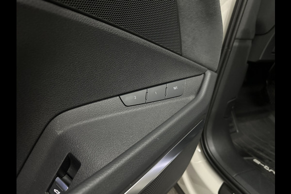 Audi e-tron Sportback S 503pk RS-Seats | 360 Camera | ACC | B&O | Panorama | Luchtvering | Head-Up | Camera-Spiegels | Keyless-Entry | SiamBeige Metallic | Trekhaak | ISO-Glas | 4-Zone Clima | Matrix-LED | Carplay | Rijklaar incl. BOVAG garantie | Black-Optic | Stuur-Verwarming | Sfeerverlichting |
