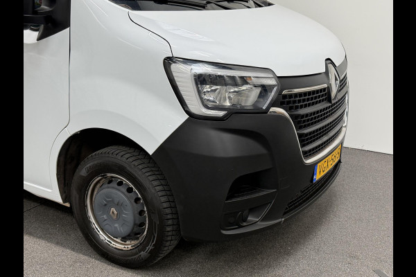 Renault Master 135pk L1H1 Navigatie Cruise control Trekhaak parkeersensoren Euro6 Renault Master 135pk L1H1 Navigatie Cruise control Trekhaak parkeersensoren Euro6