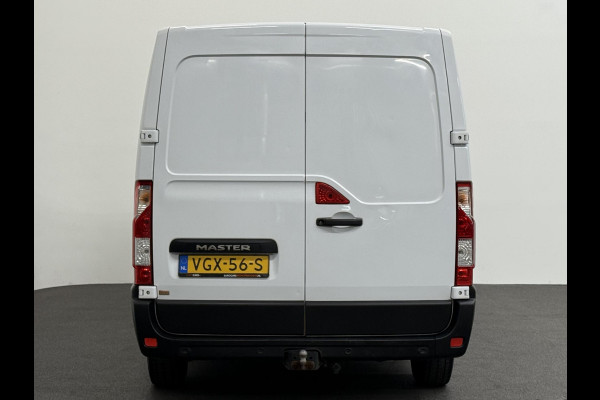 Renault Master 135pk L1H1 Navigatie Cruise control Trekhaak parkeersensoren Euro6 Renault Master 135pk L1H1 Navigatie Cruise control Trekhaak parkeersensoren Euro6