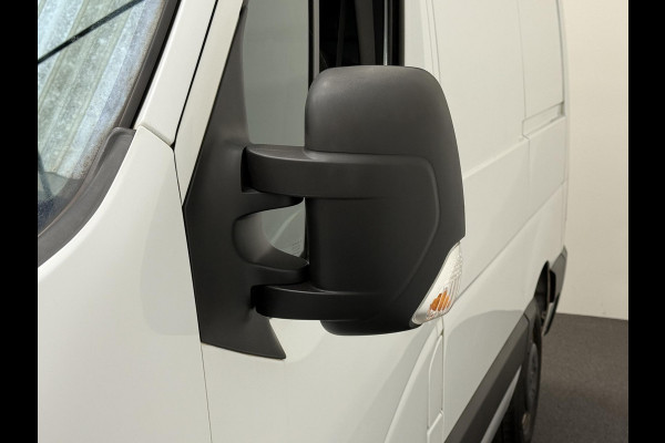 Renault Master 135pk L1H1 Navigatie Cruise control Trekhaak parkeersensoren Euro6 Renault Master 135pk L1H1 Navigatie Cruise control Trekhaak parkeersensoren Euro6