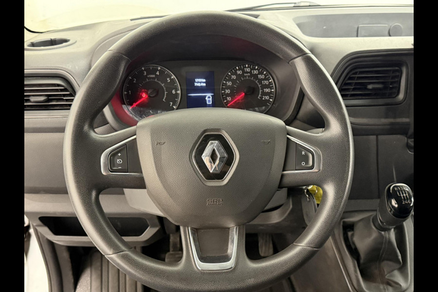 Renault Master 135pk L1H1 Navigatie Cruise control Trekhaak parkeersensoren Euro6 Renault Master 135pk L1H1 Navigatie Cruise control Trekhaak parkeersensoren Euro6