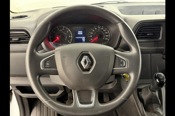 Renault Master 135pk L1H1 Navigatie Cruise control Trekhaak parkeersensoren Euro6 Renault Master 135pk L1H1 Navigatie Cruise control Trekhaak parkeersensoren Euro6