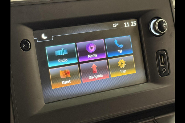 Renault Master 135pk L1H1 Navigatie Cruise control Trekhaak parkeersensoren Euro6 Renault Master 135pk L1H1 Navigatie Cruise control Trekhaak parkeersensoren Euro6