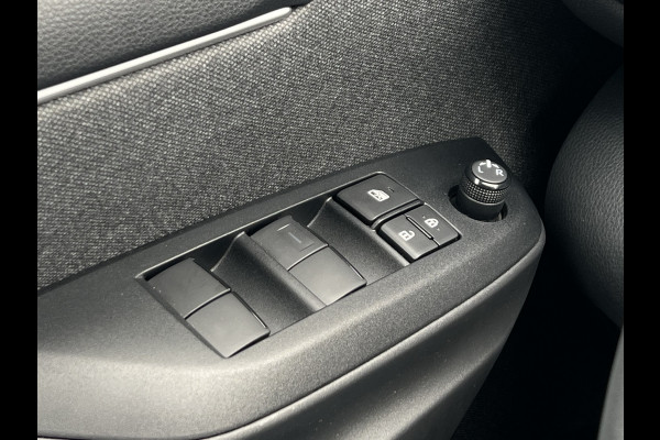 Toyota Yaris 1.5 Hybrid Team D | Navi | Carplay | Keyless | Camera