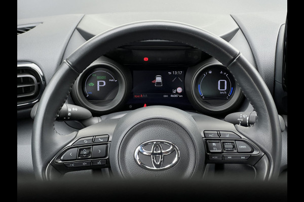 Toyota Yaris 1.5 Hybrid Team D | Navi | Carplay | Keyless | Camera
