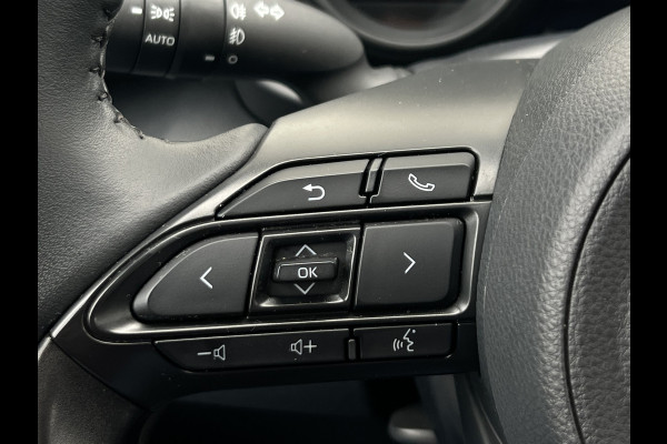 Toyota Yaris 1.5 Hybrid Team D | Navi | Carplay | Keyless | Camera