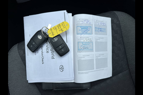 Toyota Yaris 1.5 Hybrid Team D | Navi | Carplay | Keyless | Camera