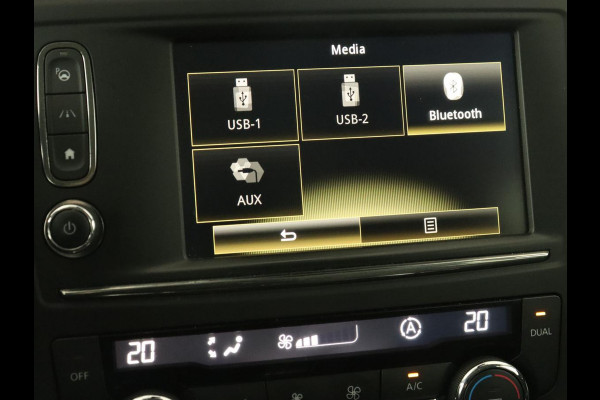 Renault Kadjar 1.2 TCe Bose | Stoelverwarming | Leder | Camera | Carplay | Navigatie | Keyless | Full LED | 19'' | BOSE Sound | Getint glas