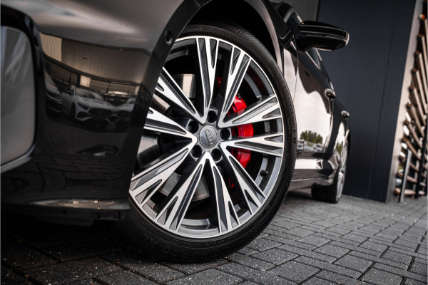 Audi A6 Avant 55 TFSI e quattro Competition - S Line | Panorama | Stoelkoeling & Massage | Elek. Trekhaak | Memory | 360 Camera