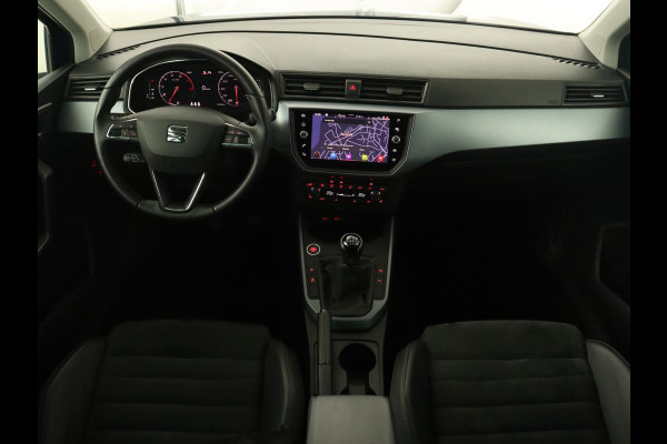 Seat Arona 1.0 TSI Style Business Intense Plus | Carplay | Camera | Adaptive cruise | Climate control | Stoelverwarming | Navigatie | Full LED | Virtual Cockpit | Getint glas