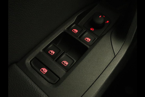 Seat Arona 1.0 TSI Style Business Intense Plus | Carplay | Camera | Adaptive cruise | Climate control | Stoelverwarming | Navigatie | Full LED | Virtual Cockpit | Getint glas