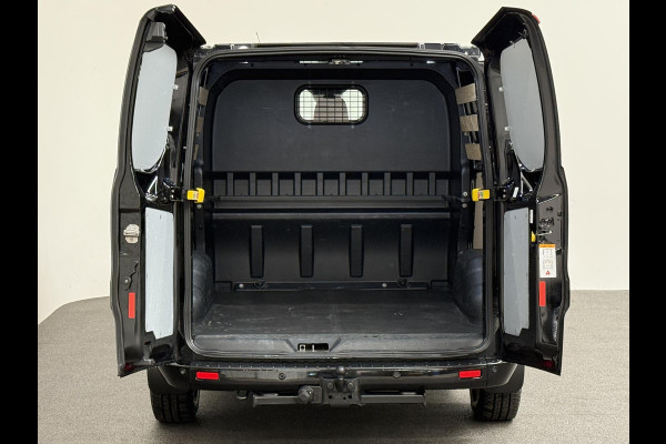 Ford Transit Custom 300 2.0 TDCI L2H1 Limited Dubbele cabine Navi Airco 2 Schuifdeuren Trekhaak PDC Camera Carplay DAB