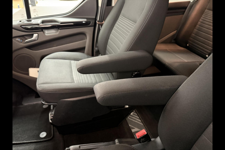 Ford Transit Custom 300 2.0 TDCI L2H1 Limited Dubbele cabine Navi Airco 2 Schuifdeuren Trekhaak PDC Camera Carplay DAB