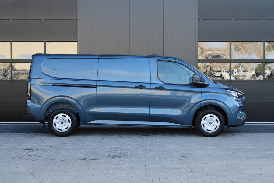 Ford Transit Custom 320 2.0 TDCI L2H1 Trend 136pk - 2x Schuifdeur - Carplay - Android - Camera - Trekhaak - Stoelverwarming -70l tank - Rijklaar Ford Transit Custom 320 2.0 TDCI L2H1 Trend 136pk - 2x Schuifdeur - Carplay - Android - Camera - Trekhaak - Stoelverwarming -70l tank - Rijklaar