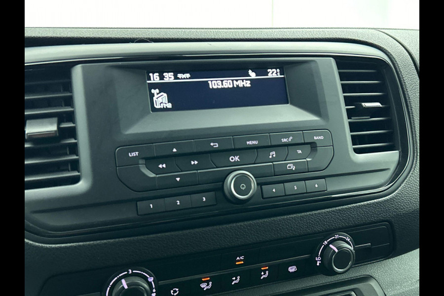 Peugeot Expert 1.5 BlueHDI 100 Standard Premium Airco Cruise Control Trekhaak 2-zits Peugeot Expert 1.5 BlueHDI 100 Standard Premium Airco Cruise Control Trekhaak 2-zits