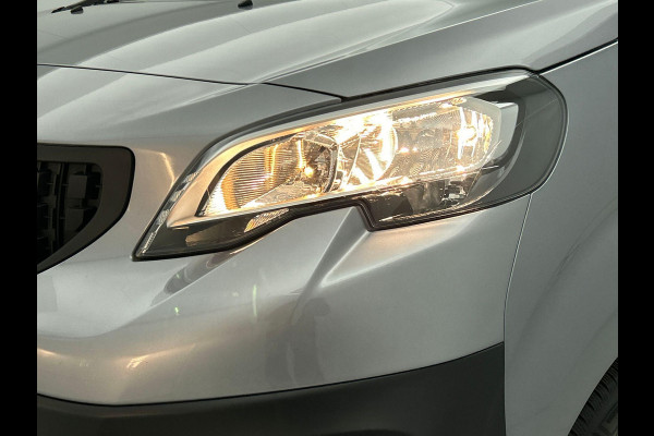 Peugeot Expert 1.5 BlueHDI 100 Standard Premium Airco Cruise Control Trekhaak 2-zits Peugeot Expert 1.5 BlueHDI 100 Standard Premium Airco Cruise Control Trekhaak 2-zits