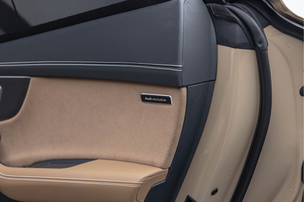 Audi SQ8 4.0 TFSI 507pk Quattro Pano S-stoelen Audi Exclusive Standkachel 23'' HuD Carbon B&O