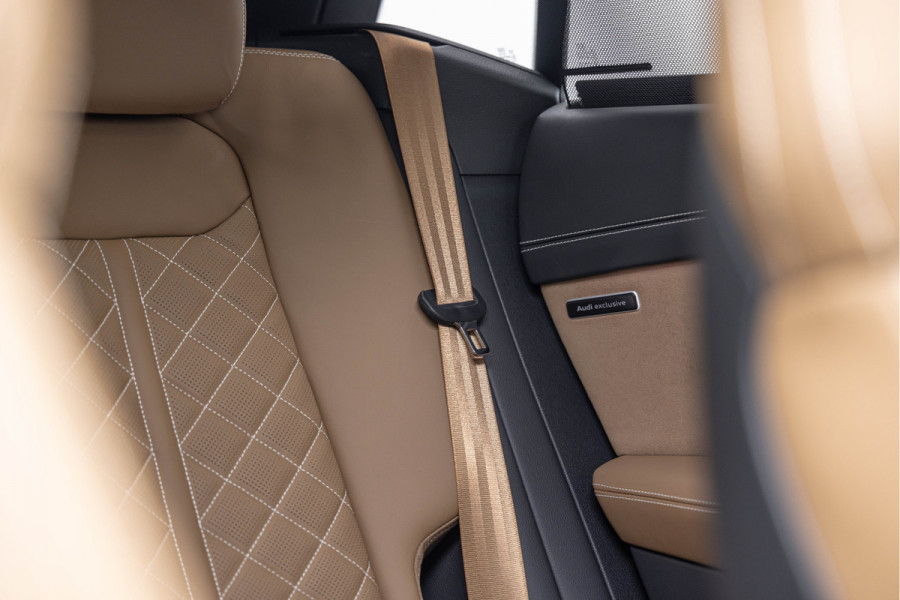 Audi SQ8 4.0 TFSI 507pk Quattro Pano S-stoelen Audi Exclusive Standkachel 23'' HuD Carbon B&O