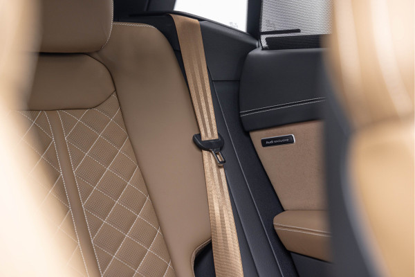 Audi SQ8 4.0 TFSI 507pk Quattro Pano S-stoelen Audi Exclusive Standkachel 23'' HuD Carbon B&O