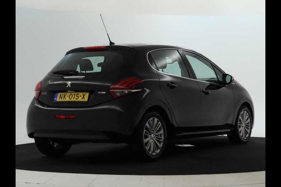 Peugeot 208 1.2 PureTech Allure 110PK | NAVI | PANO | Camera