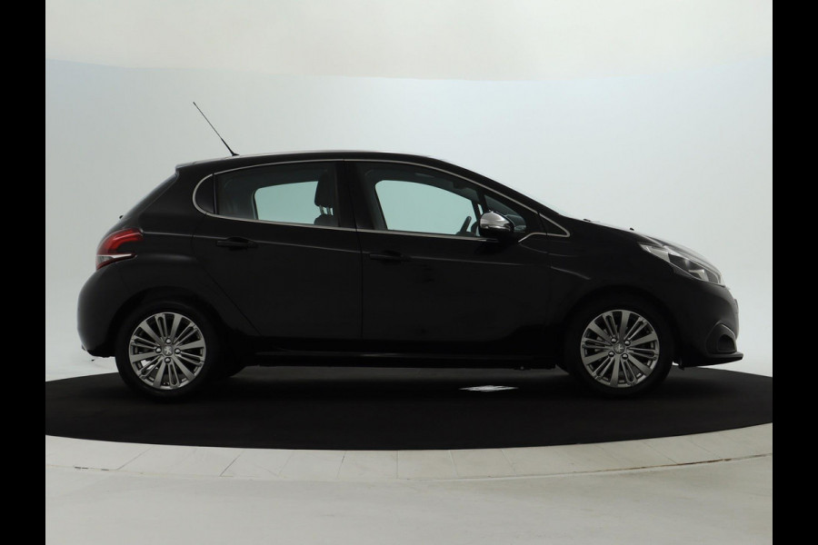 Peugeot 208 1.2 PureTech Allure 110PK | NAVI | PANO | Camera