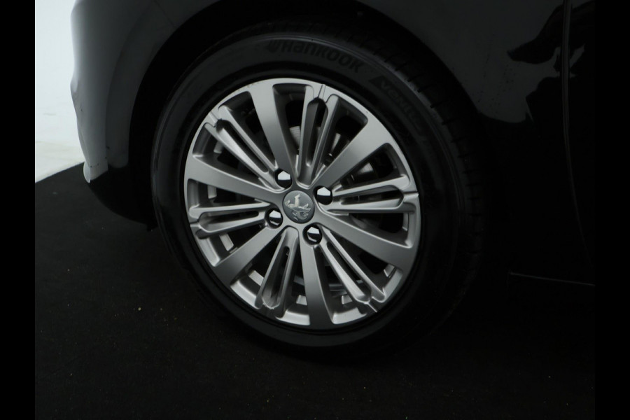 Peugeot 208 1.2 PureTech Allure 110PK | NAVI | PANO | Camera