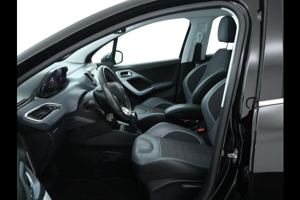 Peugeot 208 1.2 PureTech Allure 110PK | NAVI | PANO | Camera